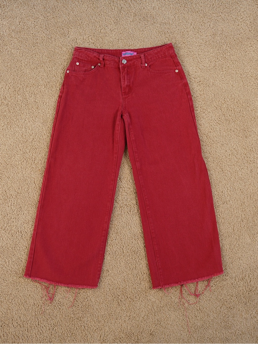 Edikted Crimson Wide-Leg Jeans with Frayed Hem